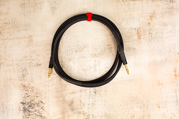 10' TRS Snake Head in Black with Neutrik Straight TRS Gold (connected to instrument) to Neutrik Straight TRS Gold