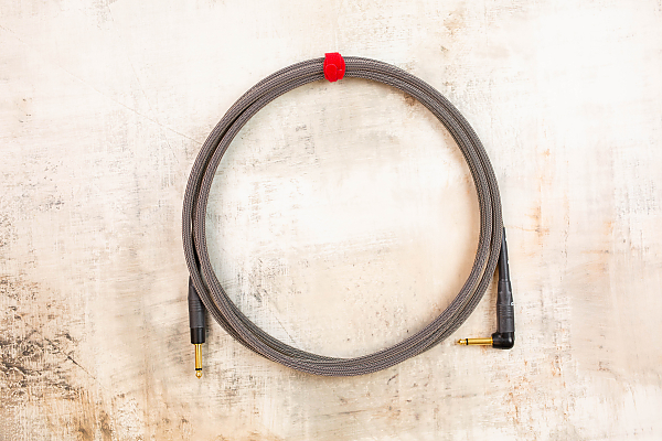 10' Standard in Ash with Neutrik Straight Gold to Neutrik Right Angle Gold