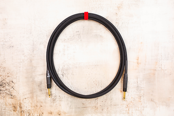 10' Standard in Black with Neutrik Straight Gold to Neutrik Straight Gold