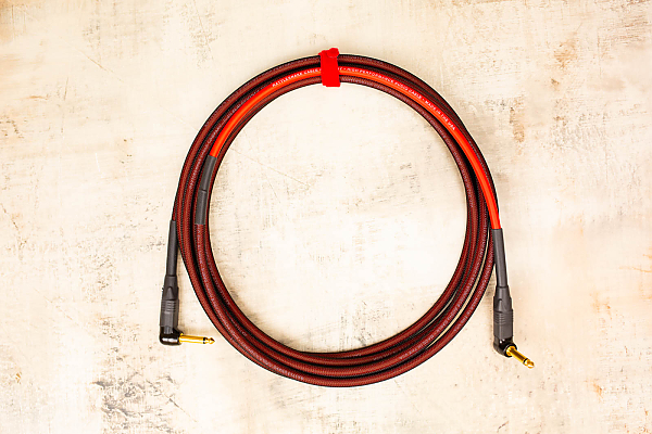 15' Snake Head in Oxblood with Neutrik Right Angle Gold (connected to instrument) to Neutrik Right Angle Gold