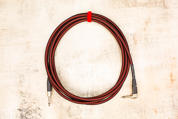 15' Standard in Oxblood with Neutrik Straight Nickel to Neutrik Right Angle Nickel