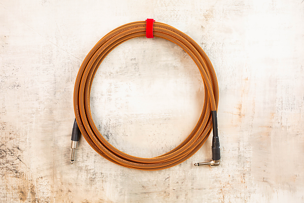 20' Standard in Copper with Neutrik Straight Nickel to Neutrik Right Angle Nickel